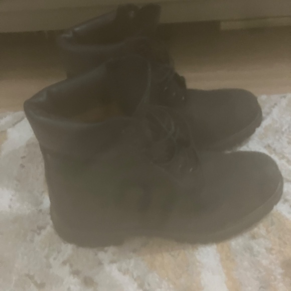 Timberland Boots - Picture 2 of 4